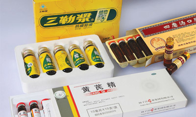 DTTZ-100L全自動口服液(制托/貼標(biāo)/入托/裝盒)包裝生產(chǎn)線樣品